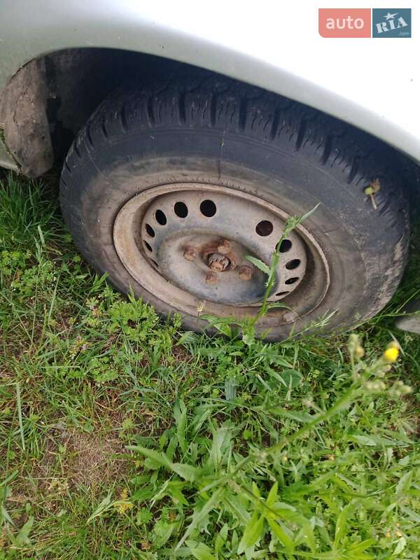 Седан Opel Kadett 1988 в Мостиській