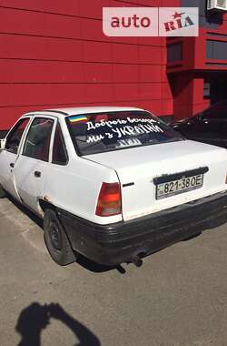 Седан Opel Kadett 1987 в Чернігові