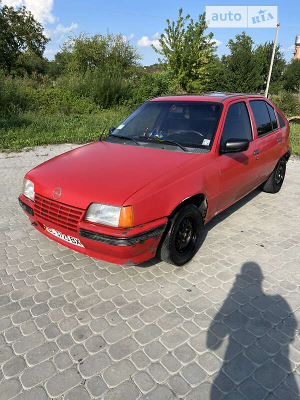 Хэтчбек Opel Kadett 1986 в Дрогобыче