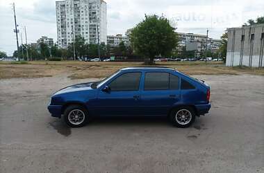 Хэтчбек Opel Kadett 1987 в Киеве