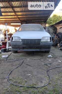 Хэтчбек Opel Kadett 1987 в Ужгороде