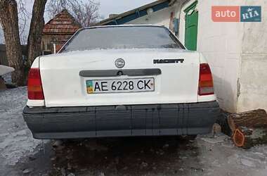 Седан Opel Kadett 1991 в Днепре