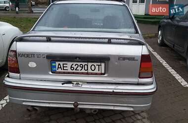 Хэтчбек Opel Kadett 1988 в Ковеле