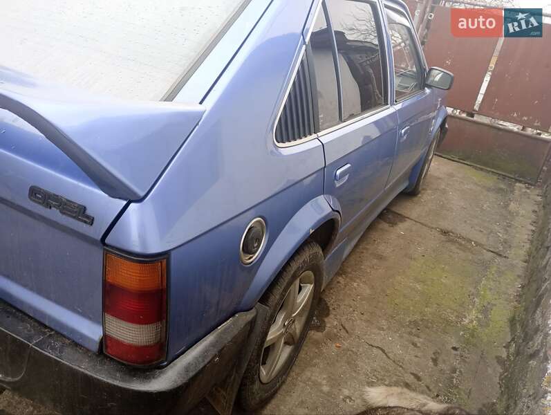 Хэтчбек Opel Kadett 1983 в Ужгороде