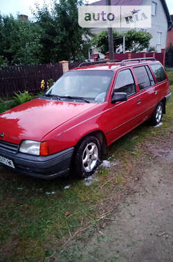 Универсал Opel Kadett 1990 в Самборе