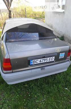 Седан Opel Kadett 1988 в Дрогобыче