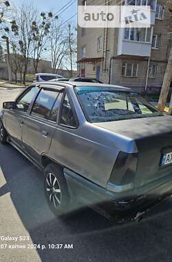 Седан Opel Kadett 1988 в Харкові