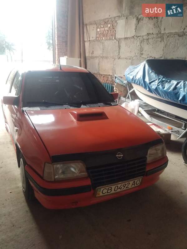 Хетчбек Opel Kadett 1986 в Чернігові