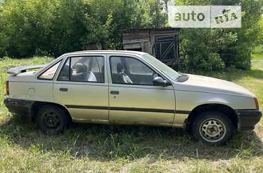 Седан Opel Kadett 1987 в Гайсину