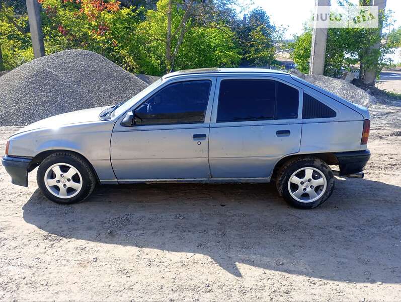 Хэтчбек Opel Kadett 1987 в Коломые