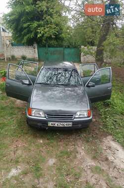 Седан Opel Kadett 1991 в 