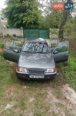 Седан Opel Kadett 1991 в Бабаях