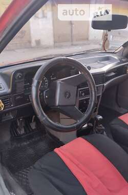 Хэтчбек Opel Kadett 1986 в Новом Роздоле