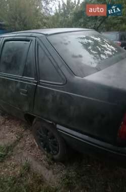 Седан Opel Kadett 1987 в 