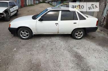 Седан Opel Kadett 1987 в Каменском