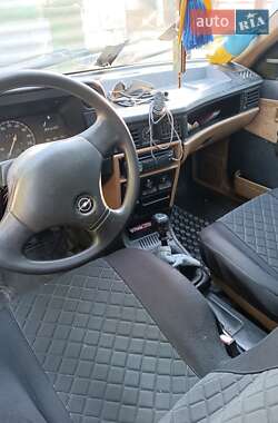 Хэтчбек Opel Kadett 1987 в Запорожье