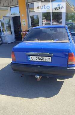 Седан Opel Kadett 1987 в Обухове