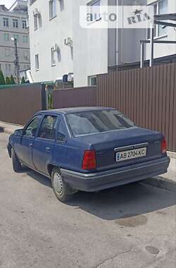 Седан Opel Kadett 1990 в Вінниці