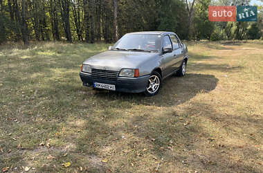 Седан Opel Kadett 1987 в Малине