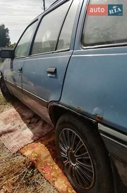Универсал Opel Kadett 1986 в 