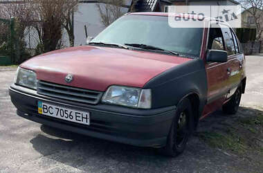 Хэтчбек Opel Kadett 1991 в Городке