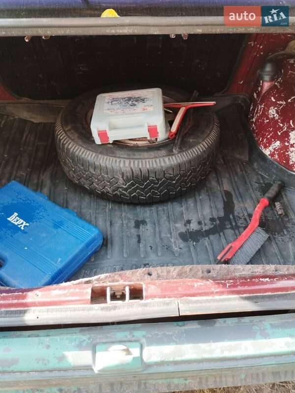 Седан Opel Kadett 1990 в Староконстантинове