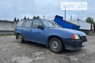 Универсал Opel Kadett 1988 в Городенке