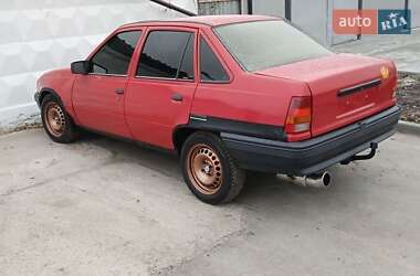 Хэтчбек Opel Kadett 1988 в Харькове