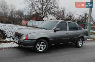 Седан Opel Kadett 1988 в Миргороде