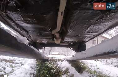 Хэтчбек Opel Kadett 1985 в 