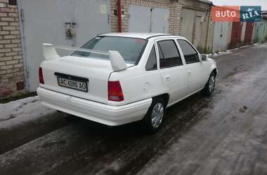 Седан Opel Kadett 1987 в 