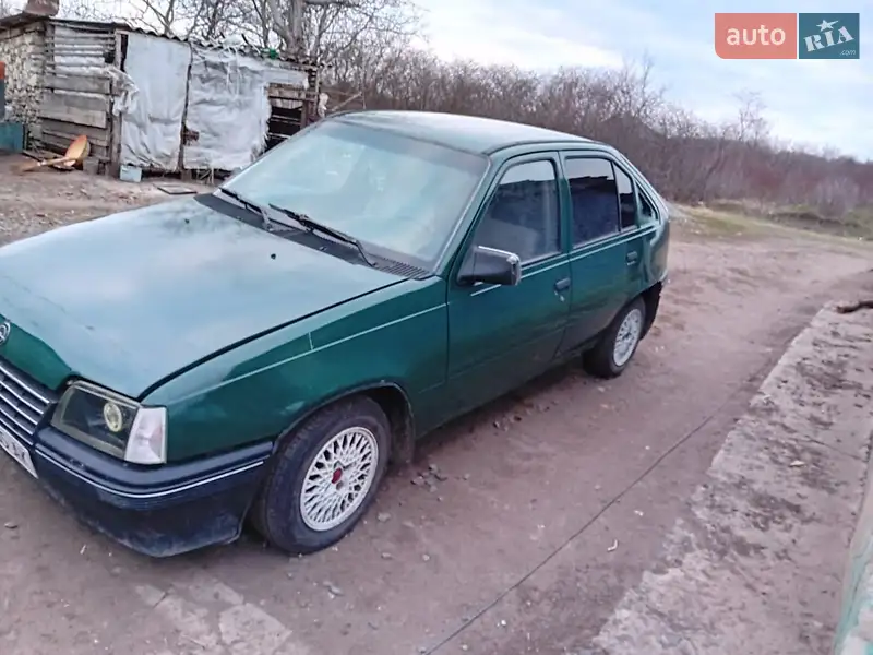 Opel Kadett 1985 VIN W0L000033F5180140 фото оголошення 17 з 42
