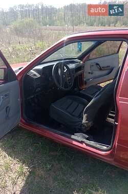 Хэтчбек Opel Kadett 1985 в 