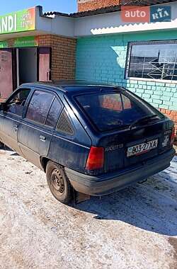 Хэтчбек Opel Kadett 1987 в 