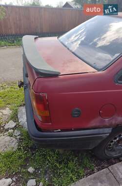 Седан Opel Kadett 1986 в Чернігові