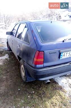Хетчбек Opel Kadett 1989 в 