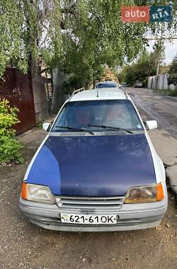 Универсал Opel Kadett 1988 в 