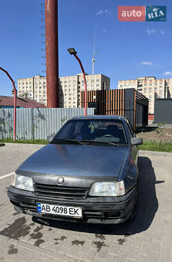 Хэтчбек Opel Kadett 1990 в Виннице