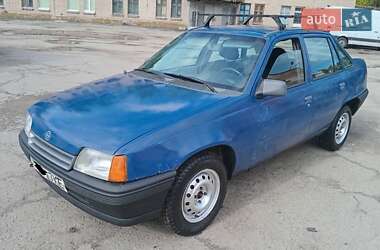 Седан Opel Kadett 1987 в Днепре