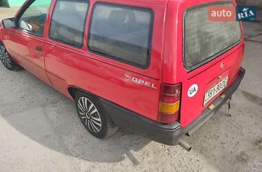 Універсал Opel Kadett 1988 в Житомирі
