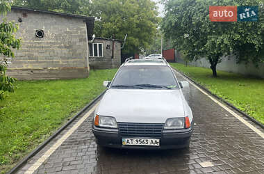 Универсал Opel Kadett 1988 в Черновцах