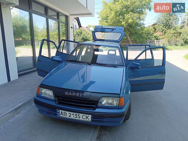 Универсал Opel Kadett 1988 в Виннице