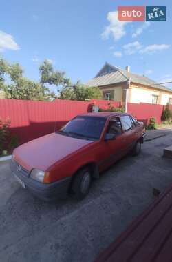 Седан Opel Kadett 1987 в Тульчині