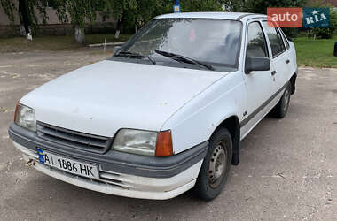Седан Opel Kadett 1990 в Василькові