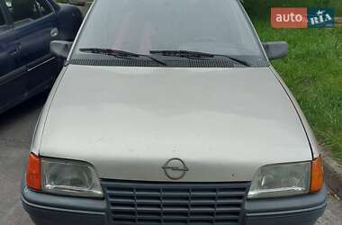 Универсал Opel Kadett 1988 в Белой Церкви