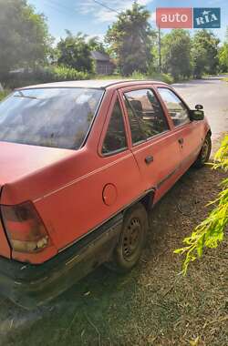 Седан Opel Kadett 1986 в Чигирину