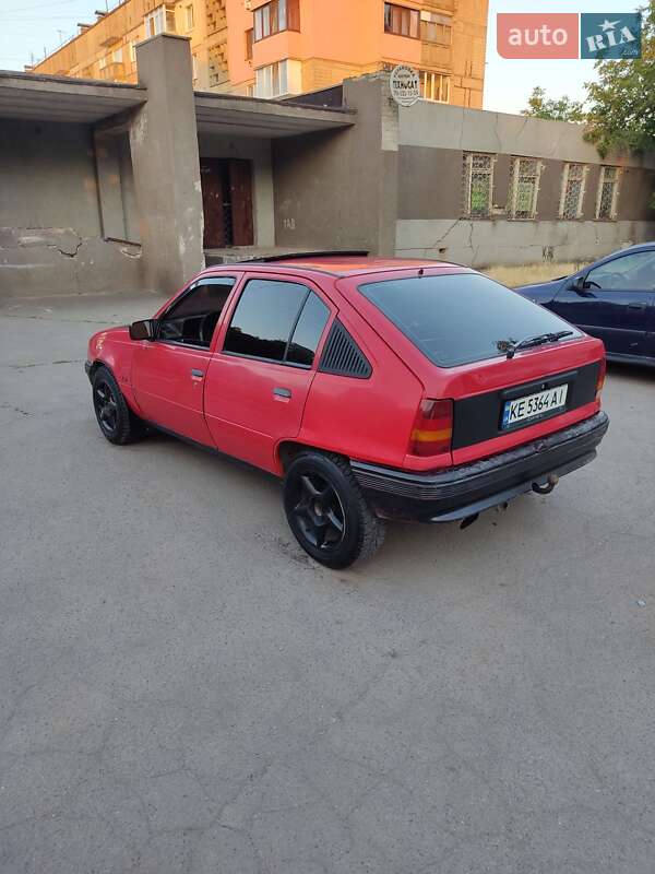 Хетчбек Opel Kadett 1986 в Кривому Розі