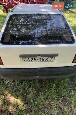 Хэтчбек Opel Kadett 1988 в Путивле