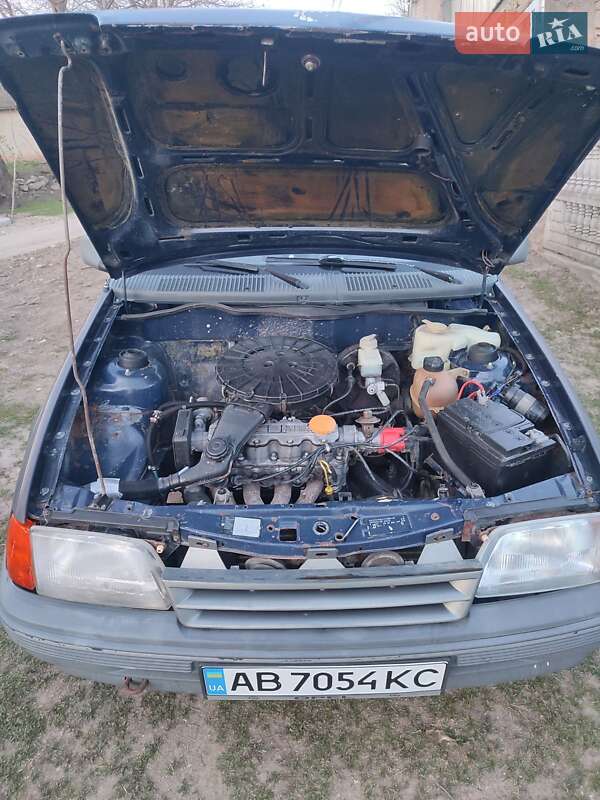 Седан Opel Kadett 1990 в Мурафе