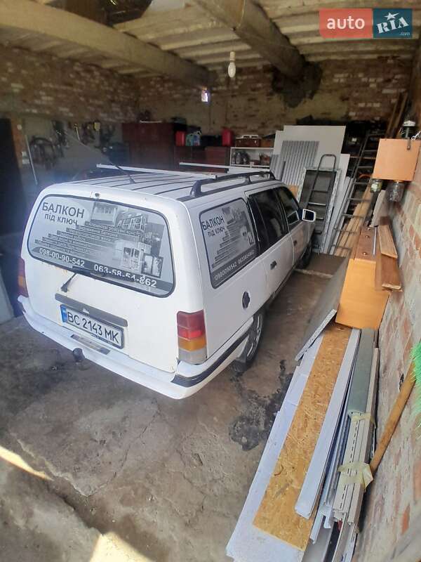 Универсал Opel Kadett 1988 в Бориславе фото 2 Универсал Opel Kadett 1988 в Бориславе